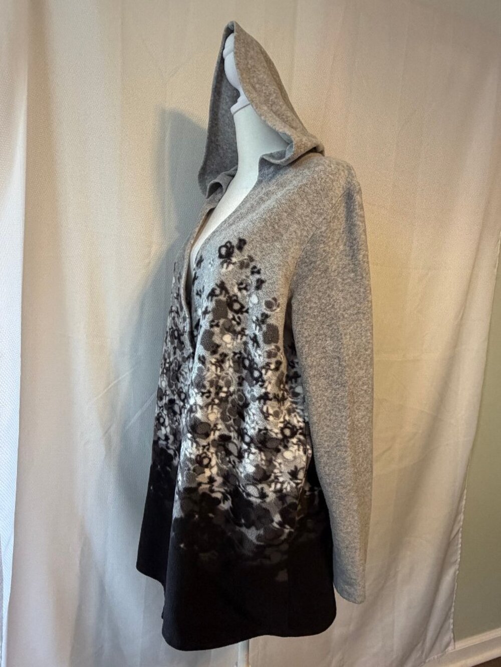 Cuddl Duds Fleece Floral Dip Dye Hoodie Jacket - Picture 3 of 16